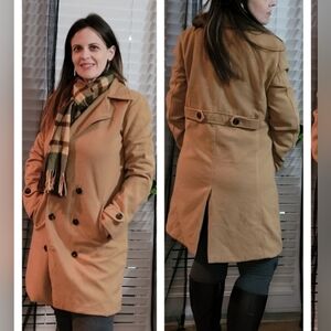 Classic Doublebreast Mid-length Camel Trench, wide collar, felt material Sz M